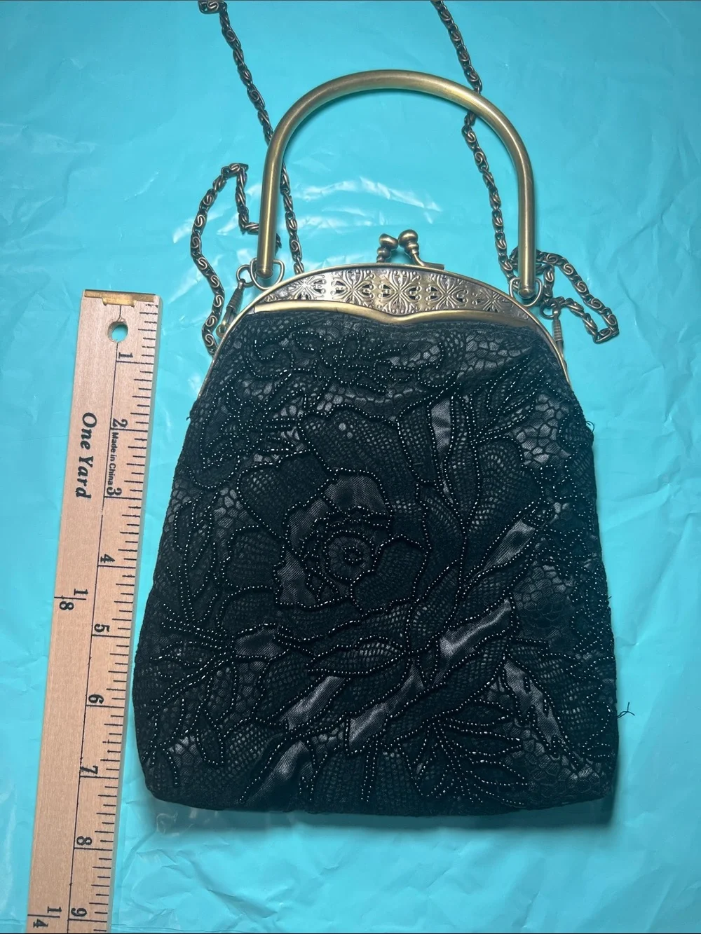 Vintage-Inspired Black Beaded Evening Bag with Gold Frame Kiss Lock
